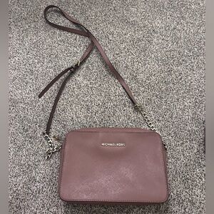 Michael kors crossbody